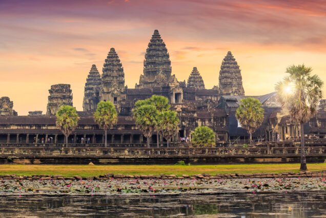 Angkor Wat  – 2 hours